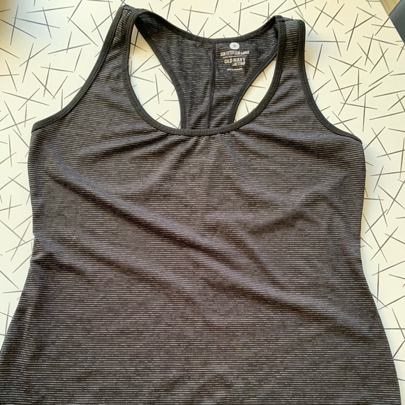 OLD NAVY *bundle with any workout clothes!* - Picture 2 of 4